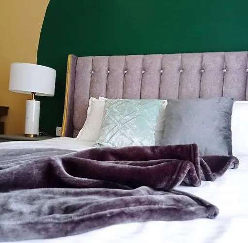 Cozyhome Unique Colourblock Homestay Kajang